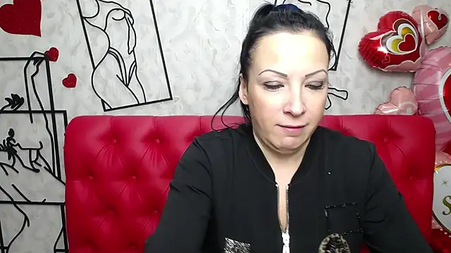 Snapshot of ElizabethSho chatting on 03-16-25, 09:16 ElizabethSho online show from 03-16-25, 09:16