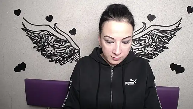 Snapshot of ElizabethSho chatting on 02-13-26, 06:15 ElizabethSho online show from 02-13-26, 06:15