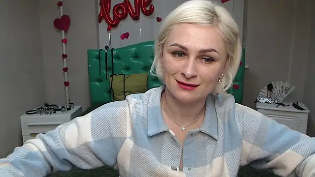 OliviaHorst online show from 03-12-25, 09:23