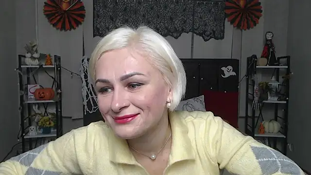 OliviaHorst online show from 10-23-25, 05:29