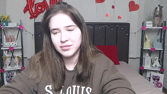 LauraHlot online show from 03-10-25, 09:40