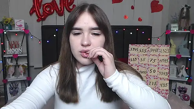 LauraHlot online show from 03-17-25, 09:34