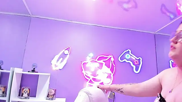 Camiila Osorio online show from 09-09-25, 07:35