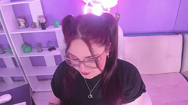 Camiila Osorio online show from 09-26-25, 07:51