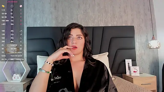 Snapshot of SARA_STONE17 chatting on 01-21-25, 02:59 SARA STONE17 online show from 01-21-25, 02:59