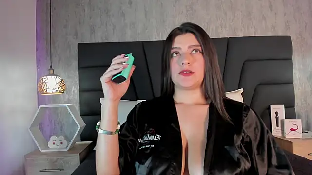 Snapshot of SARA_STONE17 chatting on 01-27-25, 11:22 SARA STONE17 online show from 01-27-25, 11:22