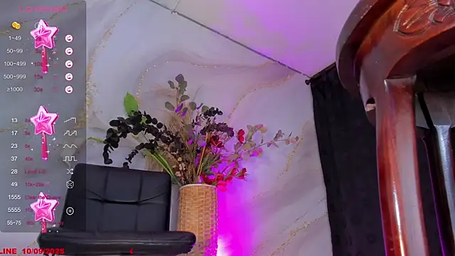 Snapshot of Karla-Ebony chatting on 09-10-25, 01:44 Karla-Ebony online show from 09-10-25, 01:44