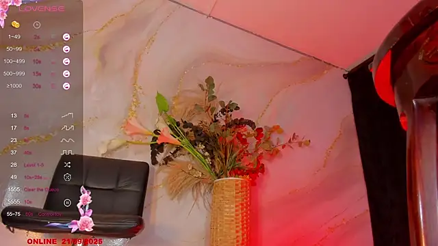 Snapshot of Karla-Ebony chatting on 09-21-25, 03:57 Karla-Ebony online show from 09-21-25, 03:57