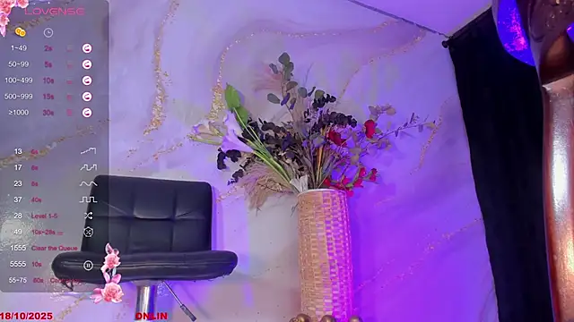 Snapshot of Karla-Ebony chatting on 10-18-25, 01:56 Karla-Ebony online show from 10-18-25, 01:56