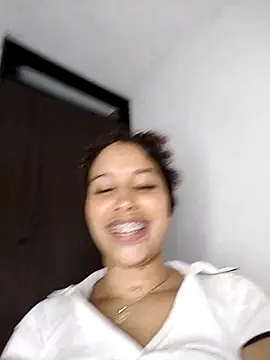 MarieLeon online show from 02-28-25, 01:05