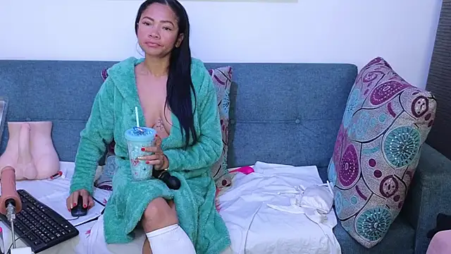 anellejones online show from 03-19-25, 06:46