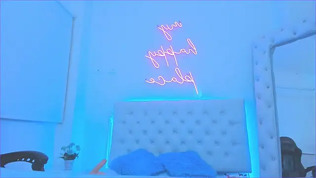 Snapshot of silvana__miller chatting on 02-27-25, 04:20 silvana miller online show from 02-27-25, 04:20