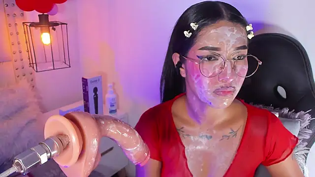 Snapshot of baby_naughty1_ chatting on 02-22-25, 04:30 baby naughty1 online show from 02-22-25, 04:30