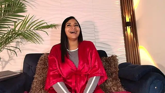 Snapshot of La_indiia chatting on 10-06-25, 07:55 La indiia online show from 10-06-25, 07:55