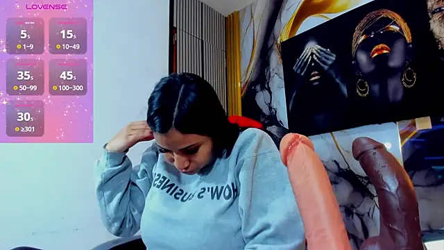 Snapshot of La_indiia chatting on 11-20-25, 12:16 La indiia online show from 11-20-25, 12:16