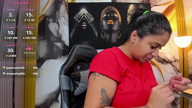 Snapshot of La_indiia chatting on 12-04-25, 12:58 La indiia online show from 12-04-25, 12:58