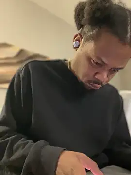 Snapshot of MobyDxck chatting on 12-22-24, 10:49 MobyDxck online show from 12-22-24, 10:49