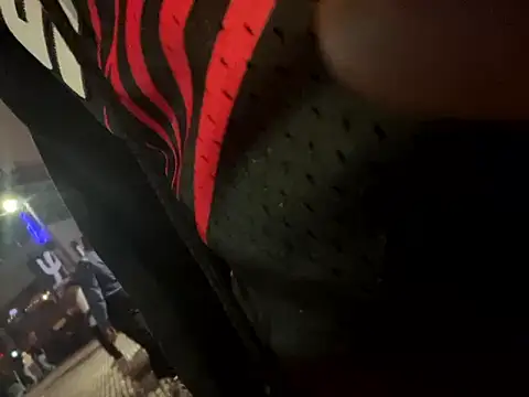 Snapshot of MobyDxck chatting on 12-28-24, 07:00 MobyDxck online show from 12-28-24, 07:00