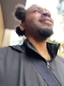 Snapshot of MobyDxck chatting on 12-28-24, 05:35 MobyDxck online show from 12-28-24, 05:35