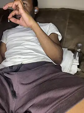 Snapshot of MobyDxck chatting on 03-03-25, 12:48 MobyDxck online show from 03-03-25, 12:48