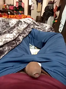 Snapshot of Shubuu__x chatting on 02-19-26, 10:44 Shubuu x online show from 02-19-26, 10:44