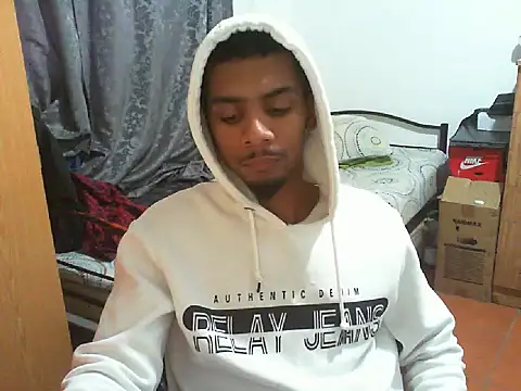 29YOURZ 28  online show from 10-04-25, 04:16