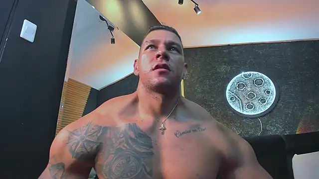 MassimoWalton2 online show from 01-16-25, 07:17