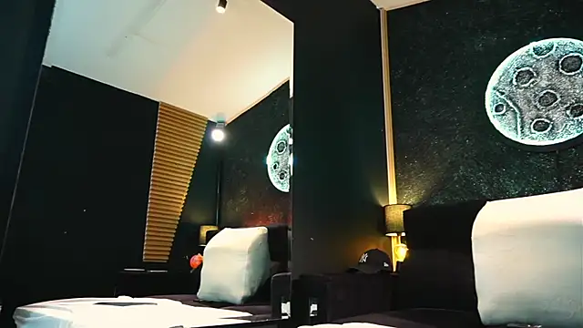 MassimoWalton2 online show from 11-24-25, 01:33