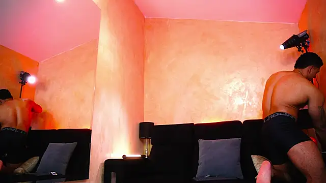 MassimoWalton2 online show from 03-19-26, 02:21