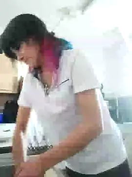 Snapshot of SweetLeila40 chatting on 01-04-25, 11:22 SweetLeila40 online show from 01-04-25, 11:22