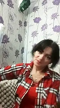 Snapshot of SweetLeila40 chatting on 02-19-25, 12:35 SweetLeila40 online show from 02-19-25, 12:35