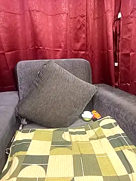 Snapshot of Hot_Urvi chatting on 03-06-25, 01:03 Hot Urvi online show from 03-06-25, 01:03