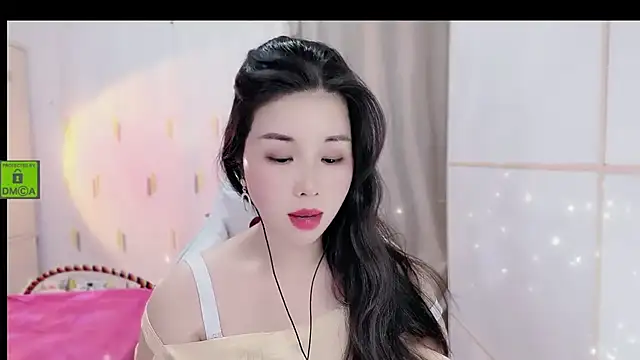 Snapshot of HK_angelchloe chatting on 10-27-25, 01:31 HK angelchloe online show from 10-27-25, 01:31