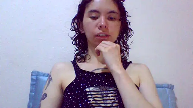 Snapshot of CELEna098rs707 chatting on 03-07-25, 05:06 CELEna098rs707 online show from 03-07-25, 05:06