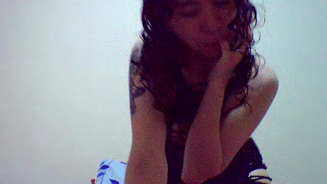 Snapshot of CELEna098rs707 chatting on 10-06-25, 10:29 CELEna098rs707 online show from 10-06-25, 10:29