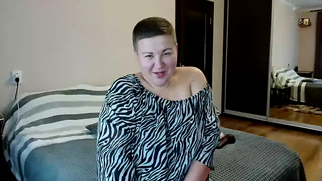 Annet1912 online show from 11-19-25, 09:20