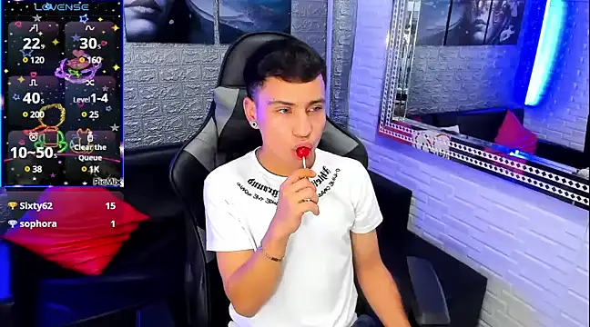 salvadorgomezx online show from 01-06-25, 10:24