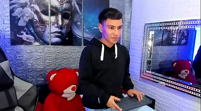 salvadorgomezx online show from 01-08-25, 06:41