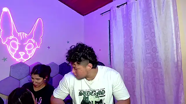 Snapshot of Horny_tgn chatting on 01-18-25, 06:21 Horny tgn online show from 01-18-25, 06:21