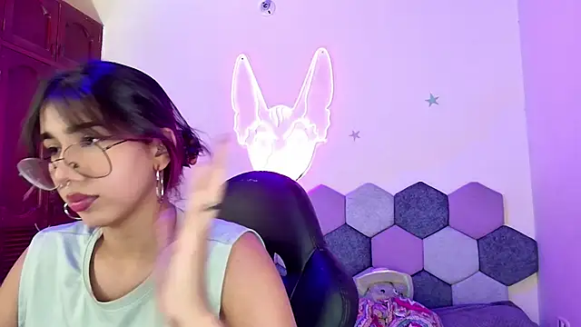 Snapshot of Horny_tgn chatting on 01-20-25, 05:59 Horny tgn online show from 01-20-25, 05:59