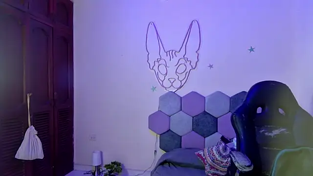 Snapshot of Horny_tgn chatting on 02-04-25, 06:06 Horny tgn online show from 02-04-25, 06:06