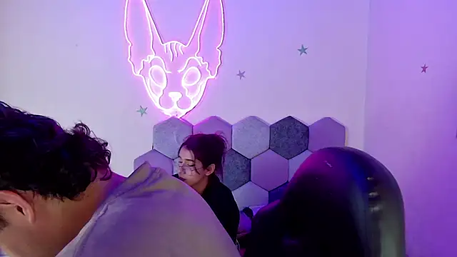 Snapshot of Horny_tgn chatting on 02-15-25, 06:23 Horny tgn online show from 02-15-25, 06:23