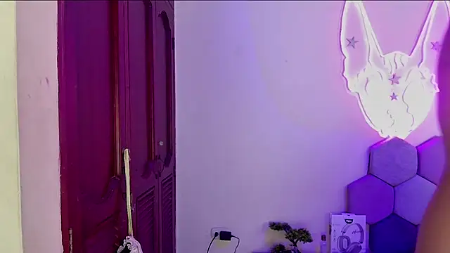 Snapshot of Horny_tgn chatting on 03-07-25, 09:17 Horny tgn online show from 03-07-25, 09:17