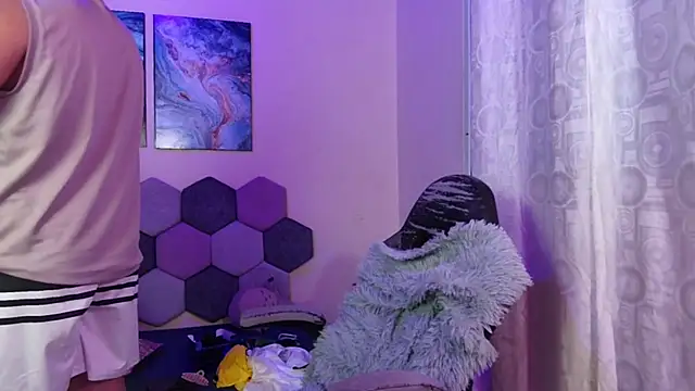 Snapshot of Horny_tgn chatting on 09-27-25, 06:57 Horny tgn online show from 09-27-25, 06:57