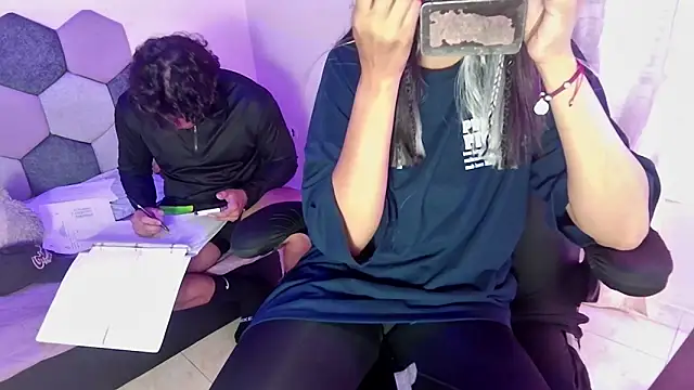 Snapshot of Horny_tgn chatting on 11-17-25, 03:29 Horny tgn online show from 11-17-25, 03:29