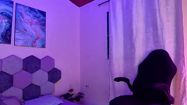 Snapshot of Horny_tgn chatting on 11-20-25, 10:42 Horny tgn online show from 11-20-25, 10:42