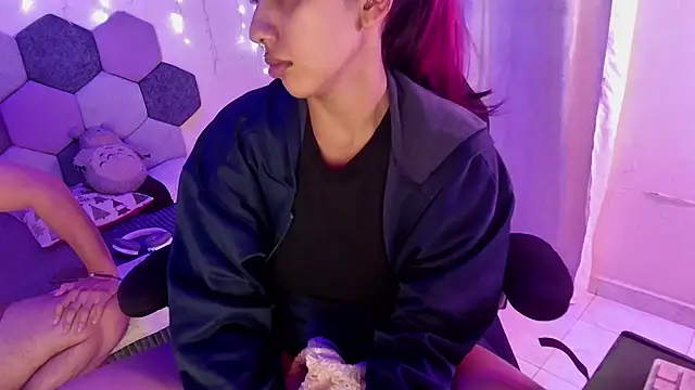 Snapshot of Horny_tgn chatting on 11-29-25, 06:22 Horny tgn online show from 11-29-25, 06:22