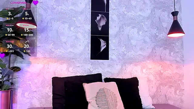 Snapshot of lilicooper_ chatting on 09-13-25, 03:50 lilicooper online show from 09-13-25, 03:50
