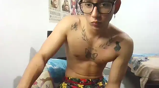 Snapshot of Dillom420 chatting on 03-07-25, 04:57 Dillom420 online show from 03-07-25, 04:57