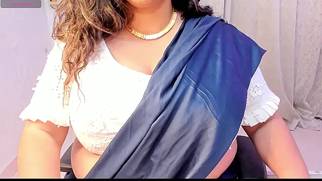 Gulabi Queen online show from 09-28-25, 04:01